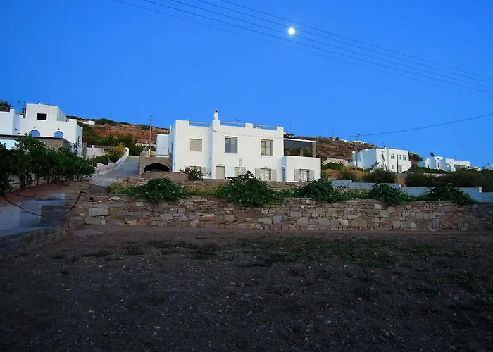 Nesaea Seafront House * פרספורוס