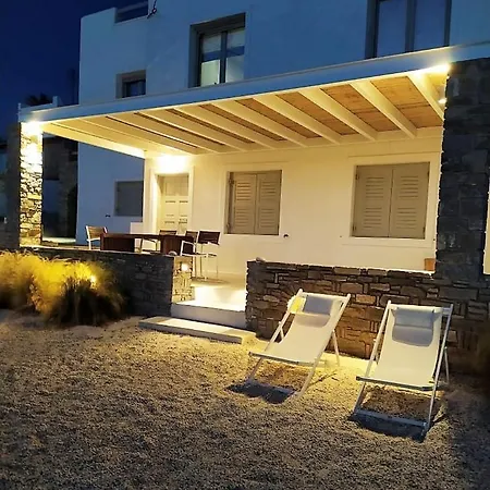 بيت للعطل Nesaea Seafront House