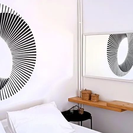 Nesaea Seafront House Hébergement de vacances Parasporos