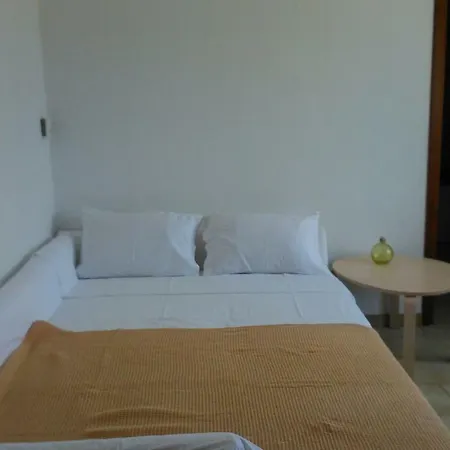Nesaea Seafront House Parasporos