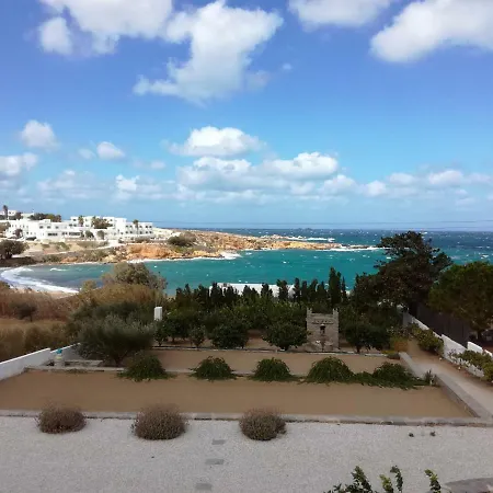 Nesaea Seafront House بيت للعطل Parasporos
