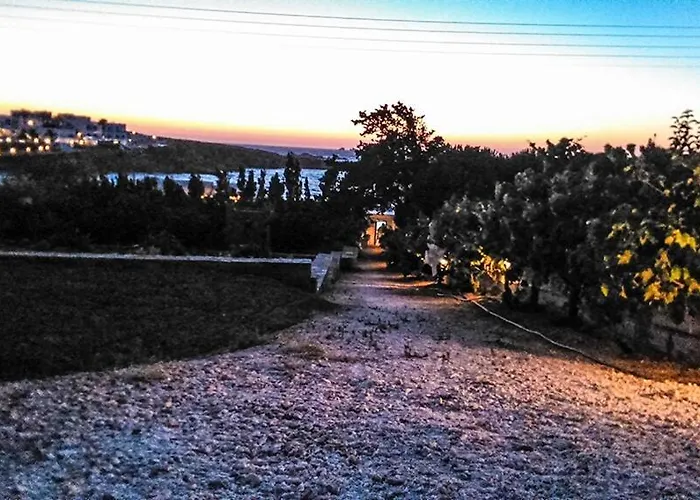 Nesaea Seafront House * パラスポロス