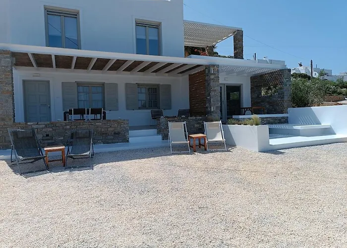 Nesaea Seafront House *